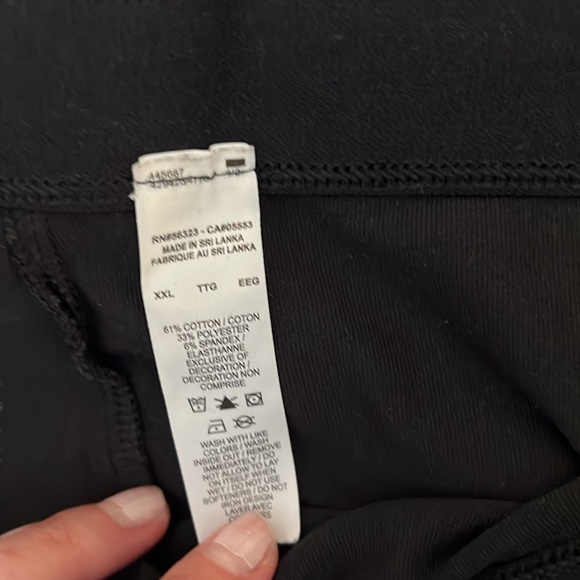 Nike Crop Leggings - Picture 3 of 3